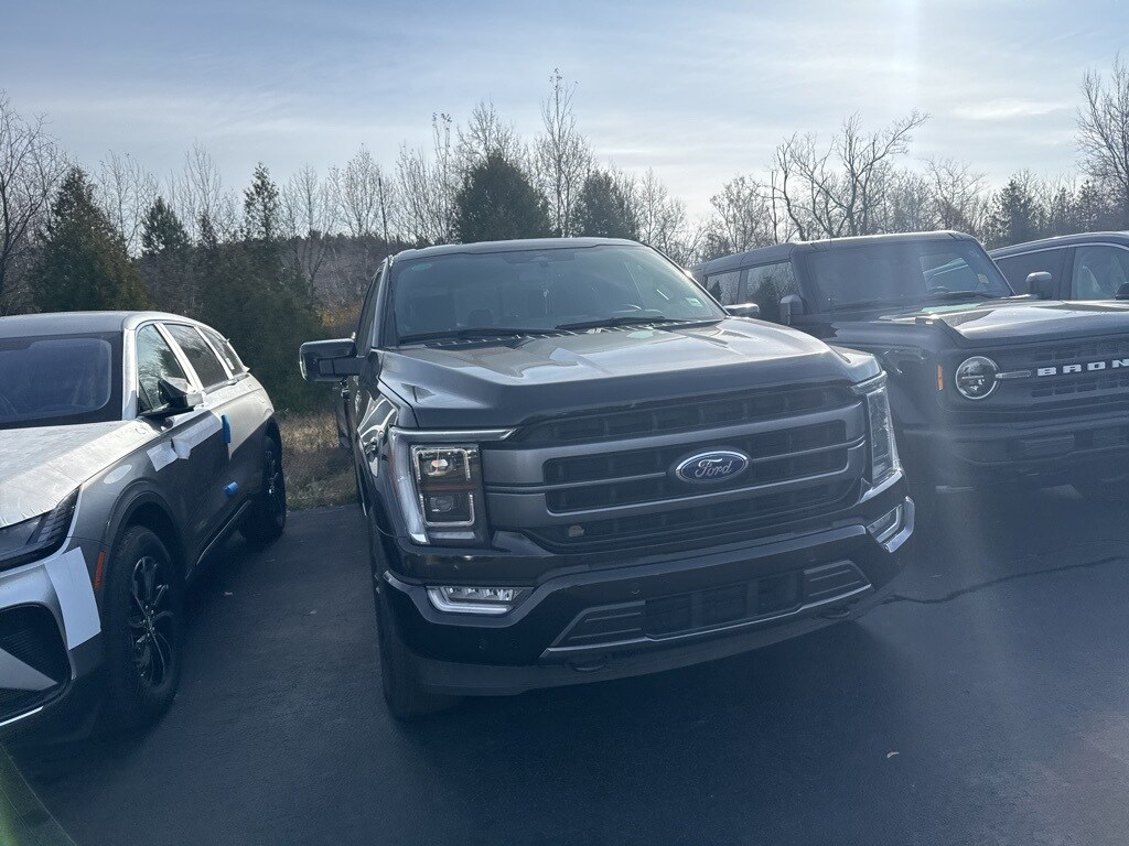 2023 Ford F-150 Lariat photo 3