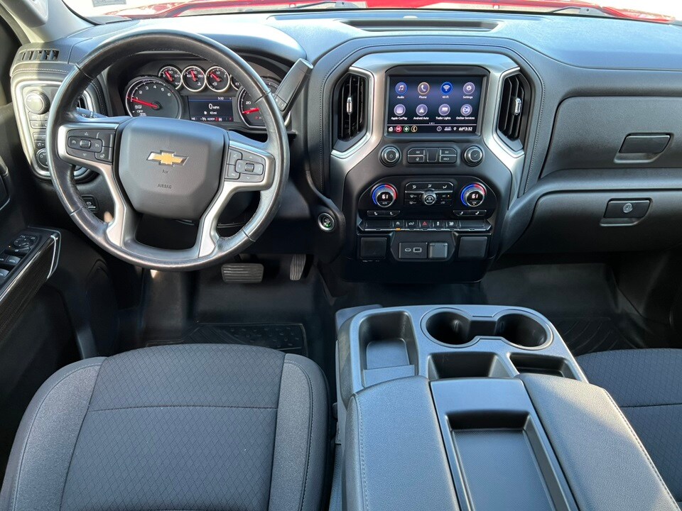 2021 Chevrolet Silverado 1500 LT photo 2