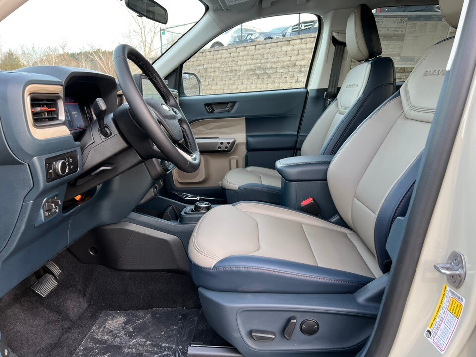 2025 Ford Maverick Lariat photo 4