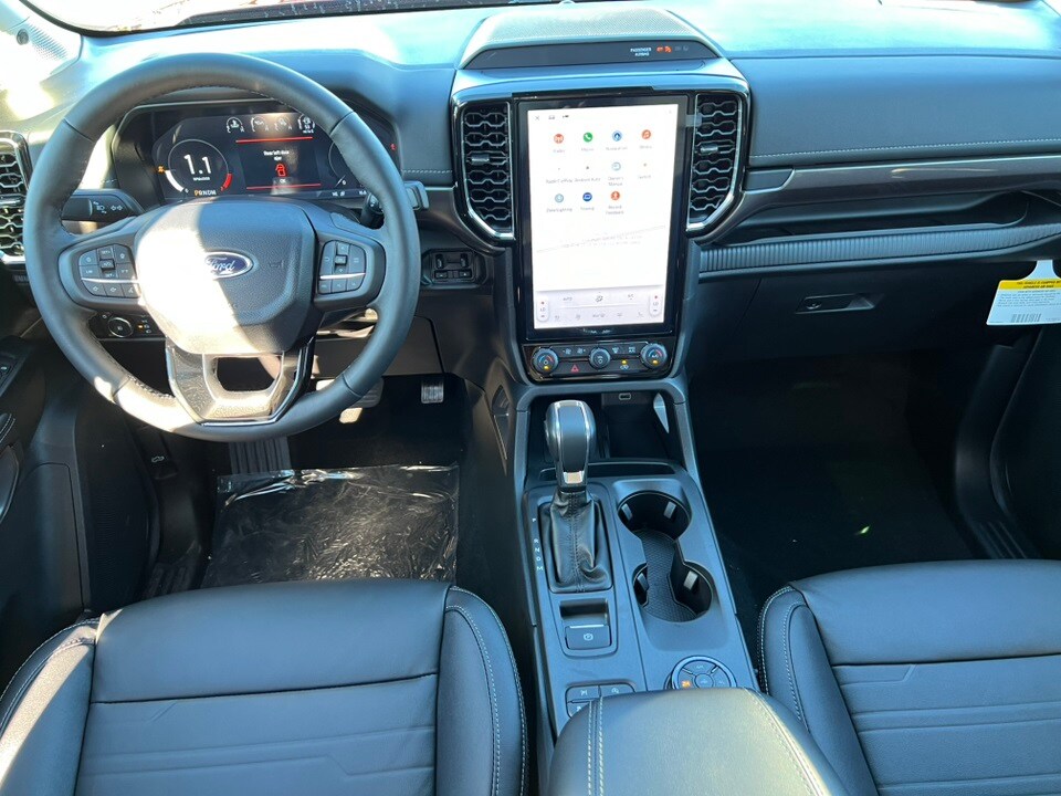 2025 Ford Ranger Lariat photo 2