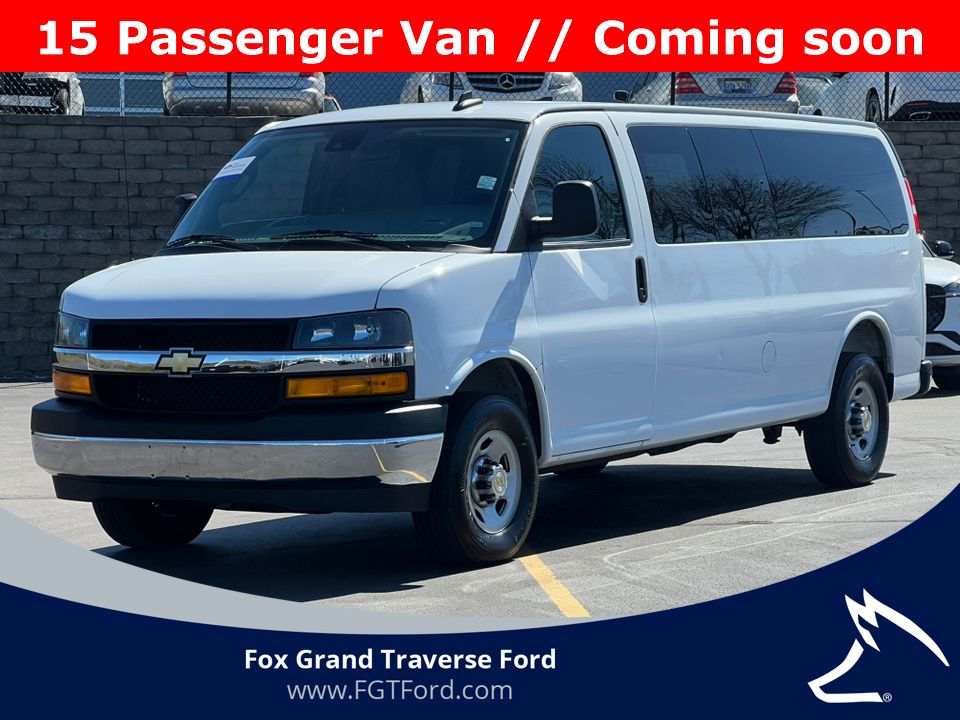 2025 Chevrolet Express 3500 LT Extended's photo