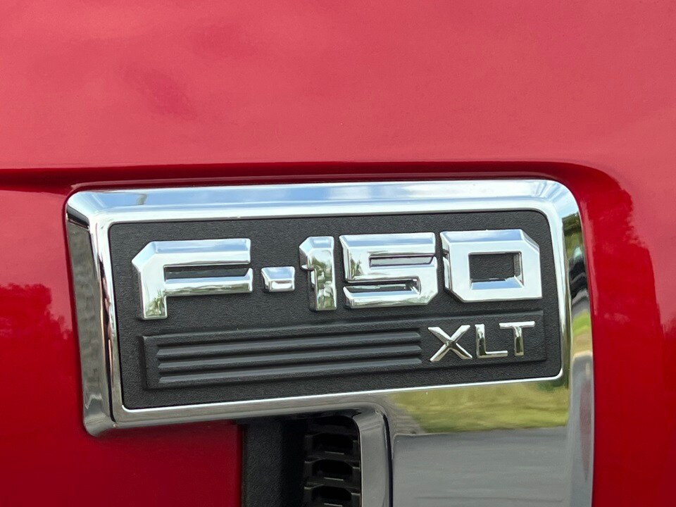 2025 Ford F-150 XLT photo 2