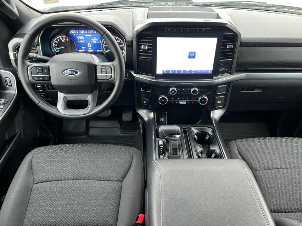 2023 Ford F-150 XLT photo 3