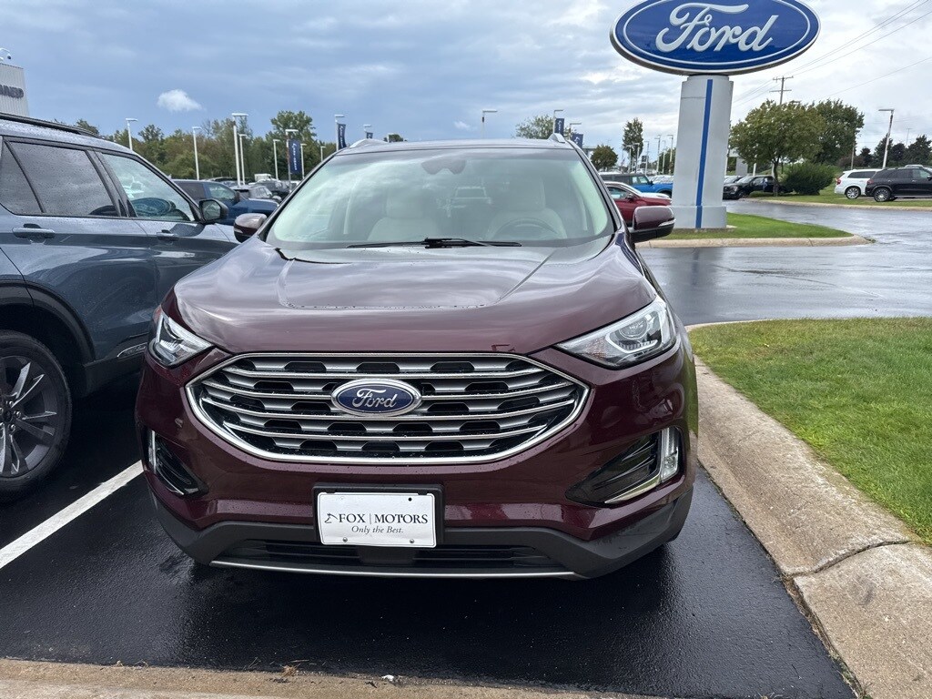 2020 Ford Edge SEL photo 2