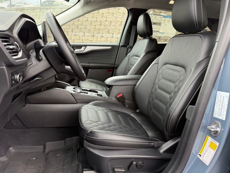 2024 Ford Escape Plug-In Hybrid photo 4