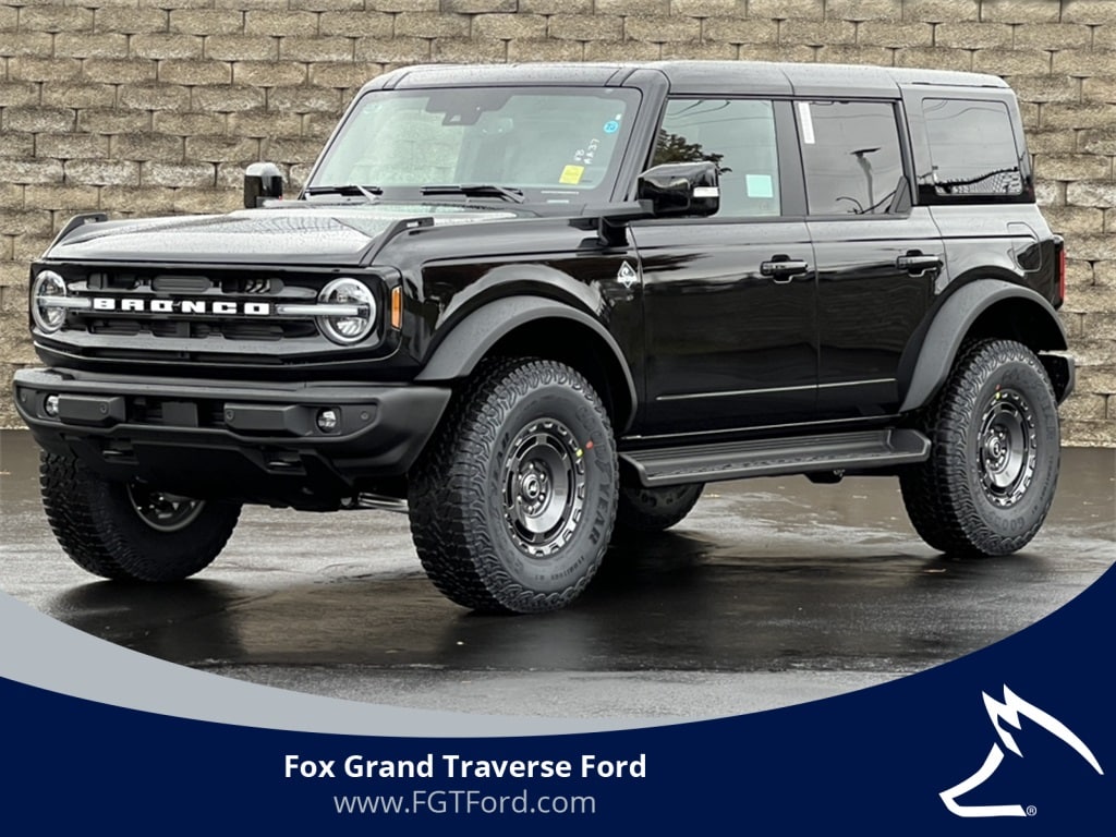 2025 Ford Bronco 4-Door Outer Banks's photo