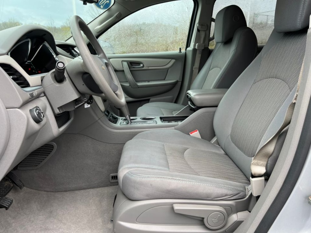 Used 2017 Chevrolet Traverse LS SUV