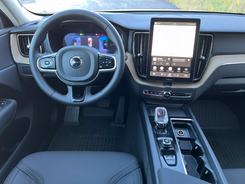 Used 2026 Volvo XC60 plug-in hybrid T8 Plus SUV