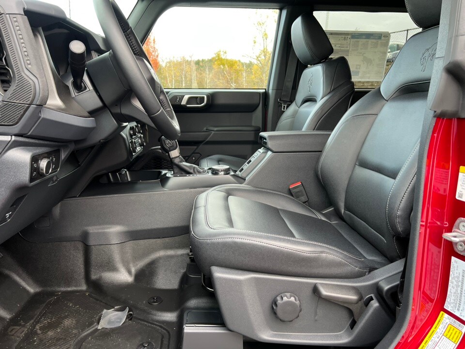 2025 Ford Bronco Badlands photo 4