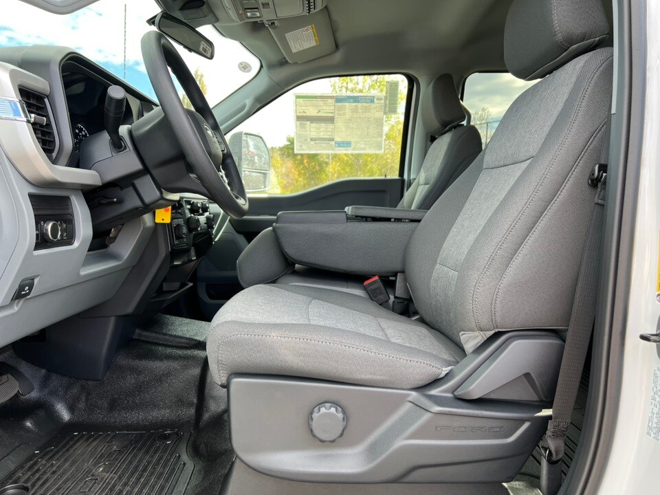2026 Ford F-250 photo 4
