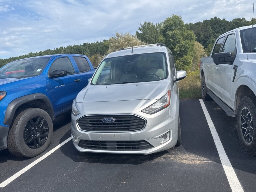 2020 Ford Transit Connect Titanium Passenger Wagon photo 2