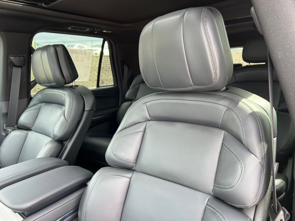 2026 Lincoln Navigator Reserve L - Photo 13