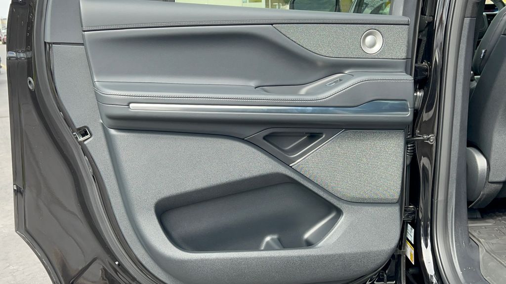 2026 Lincoln Navigator Reserve L - Photo 32