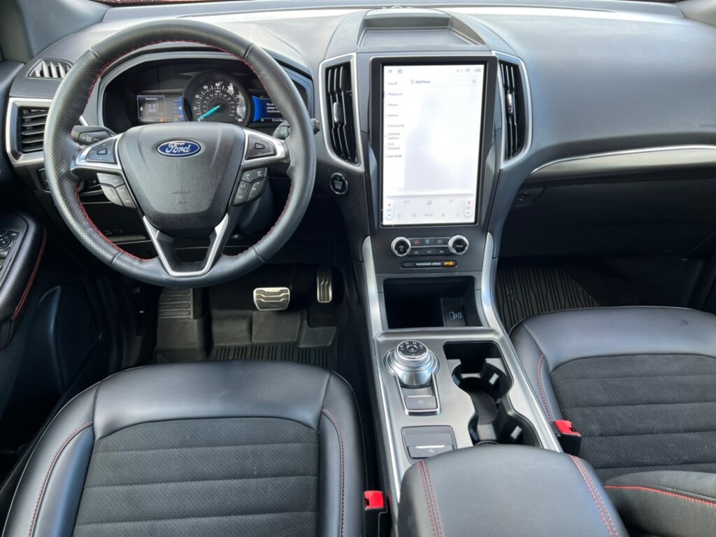 Certified 2024 Ford Edge SUV