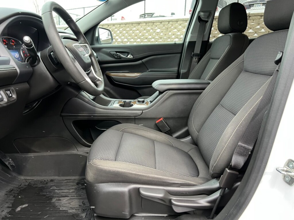 Used 2023 GMC Acadia SLE SUV