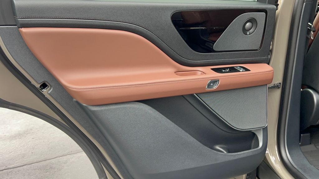 2026 Lincoln Aviator Reserve - Photo 35