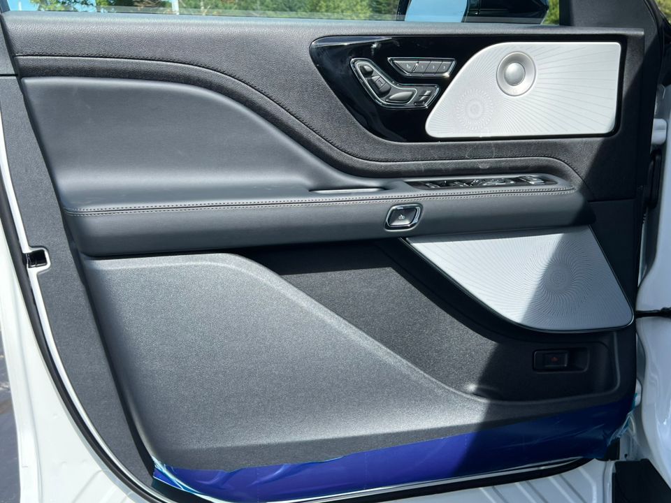 2027 Lincoln Aviator Reserve - Photo 16