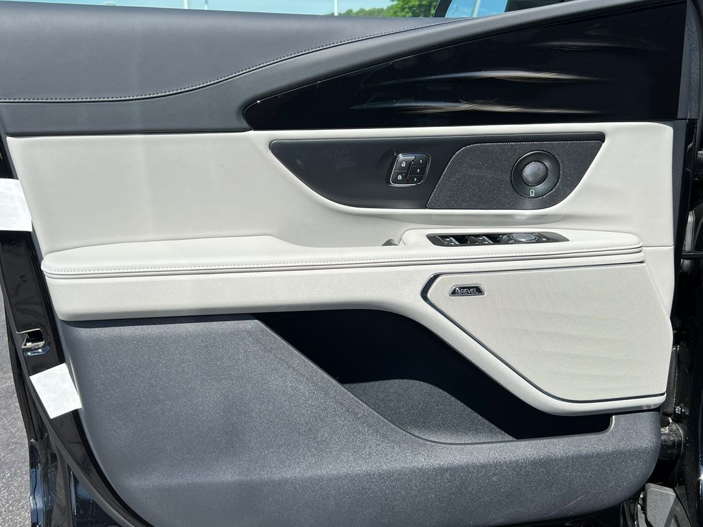 2026 Lincoln Nautilus Premiere - Photo 13