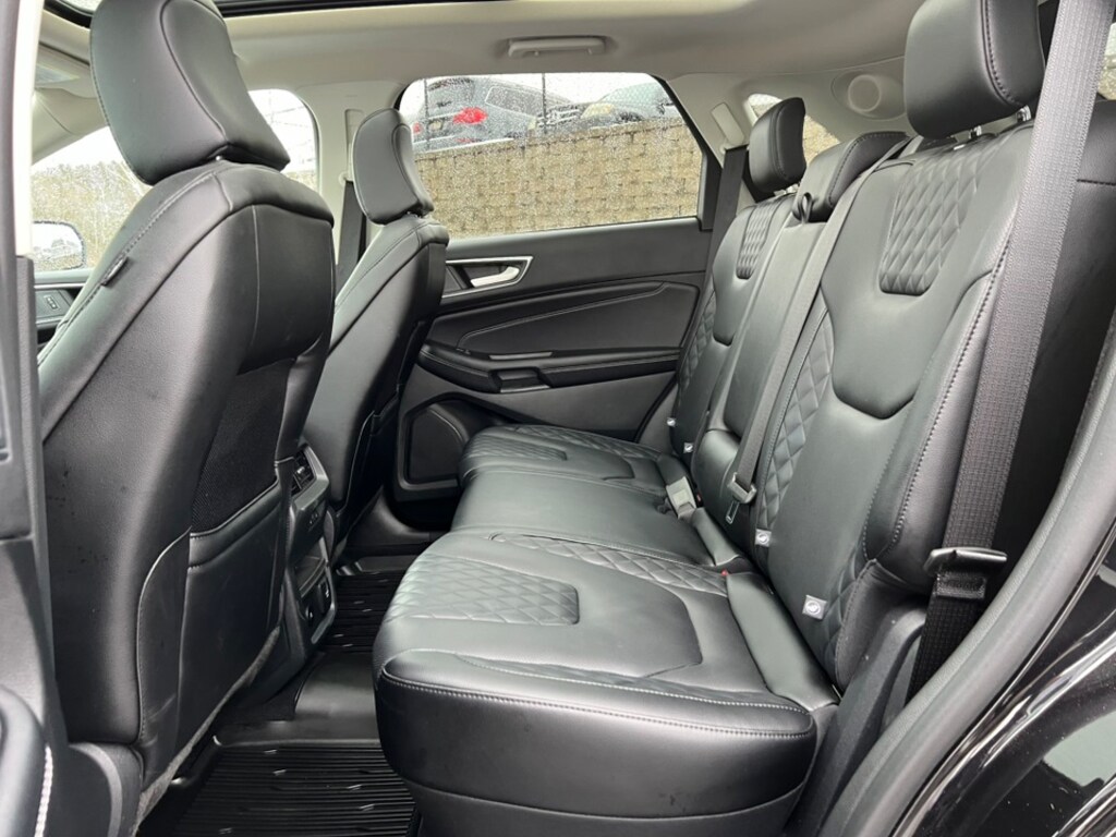 Used 2024 Ford Edge Titanium SUV