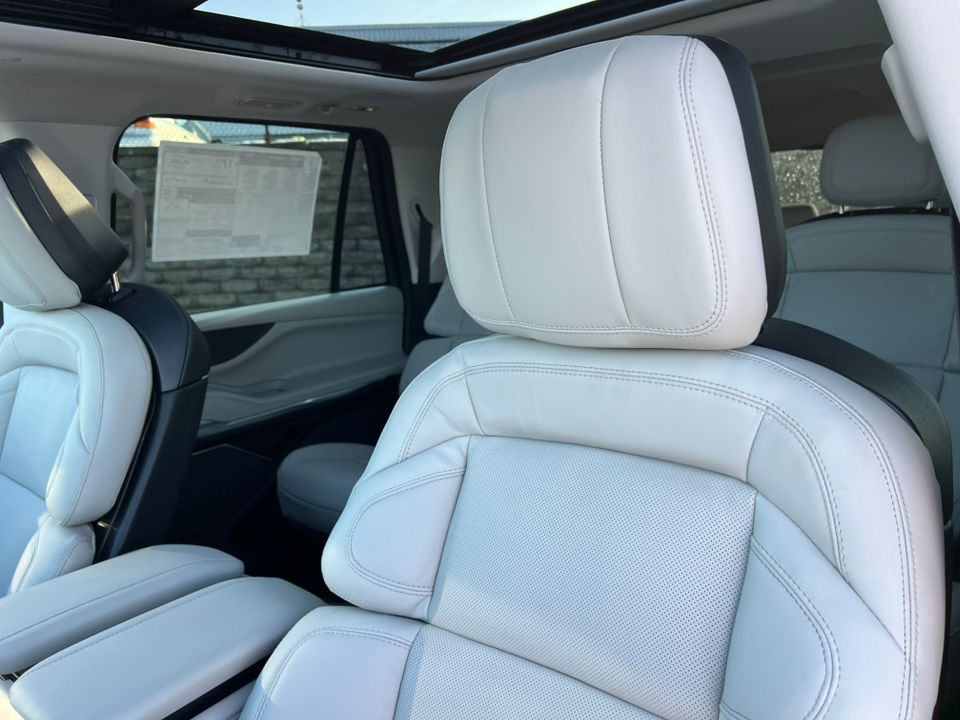 2026 Lincoln Navigator Reserve L - Photo 13