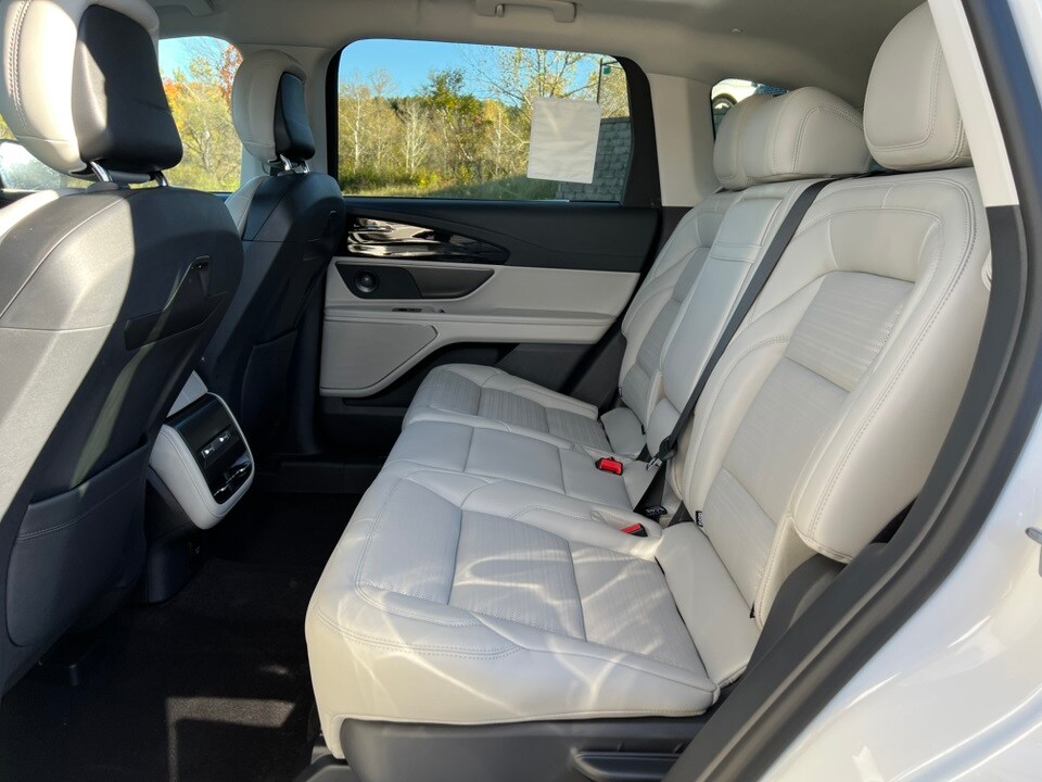 2026 Lincoln Nautilus Premiere photo 4