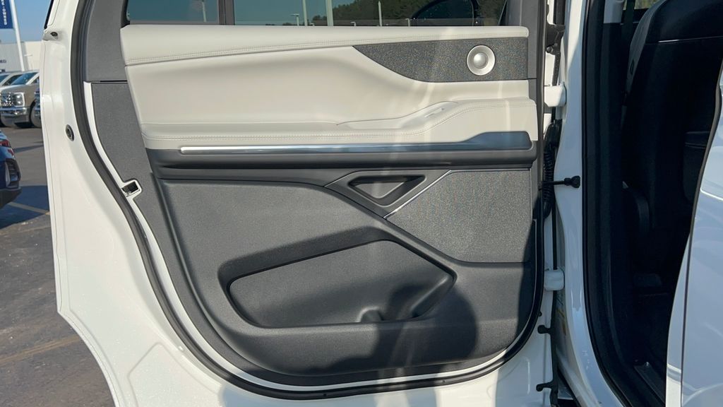 2026 Lincoln Navigator Reserve L - Photo 32
