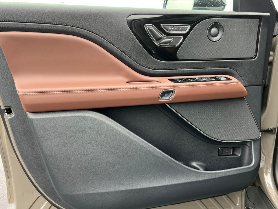 2026 Lincoln Aviator Reserve - Photo 15