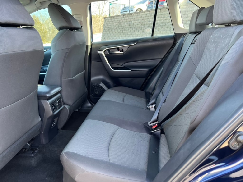 Used 2024 Toyota RAV4 Hybrid XLE SUV