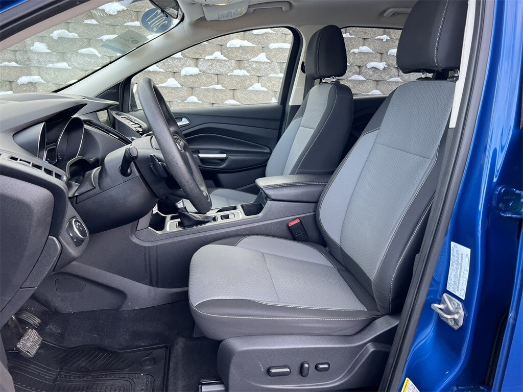 Used 2017 Ford Escape SE SUV