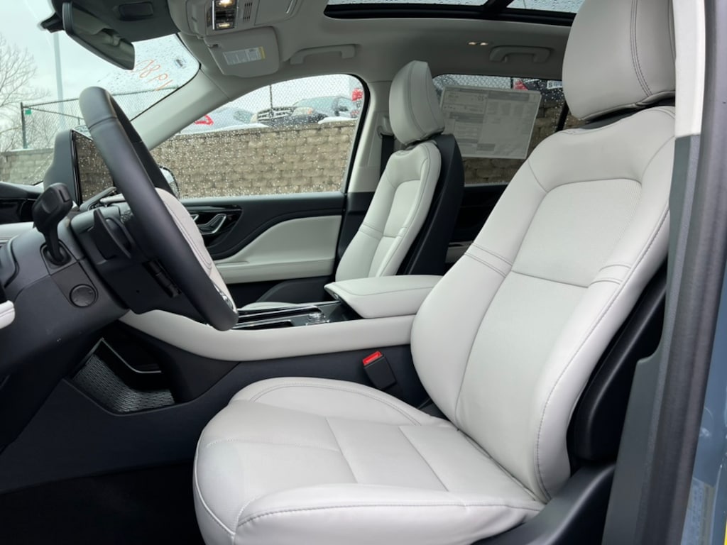 New 2026 Lincoln Aviator Premiere SUV