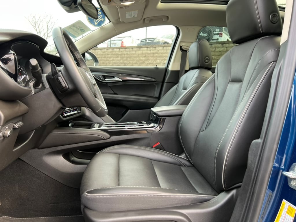 Certified 2022 Buick Envision Essence SUV