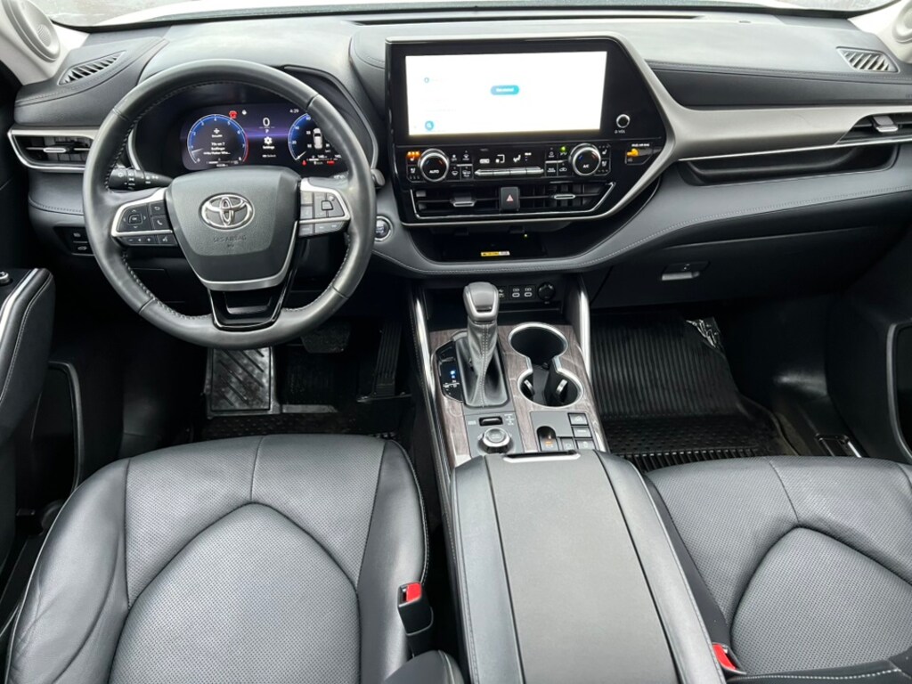 Certified 2023 Toyota Highlander Limited SUV
