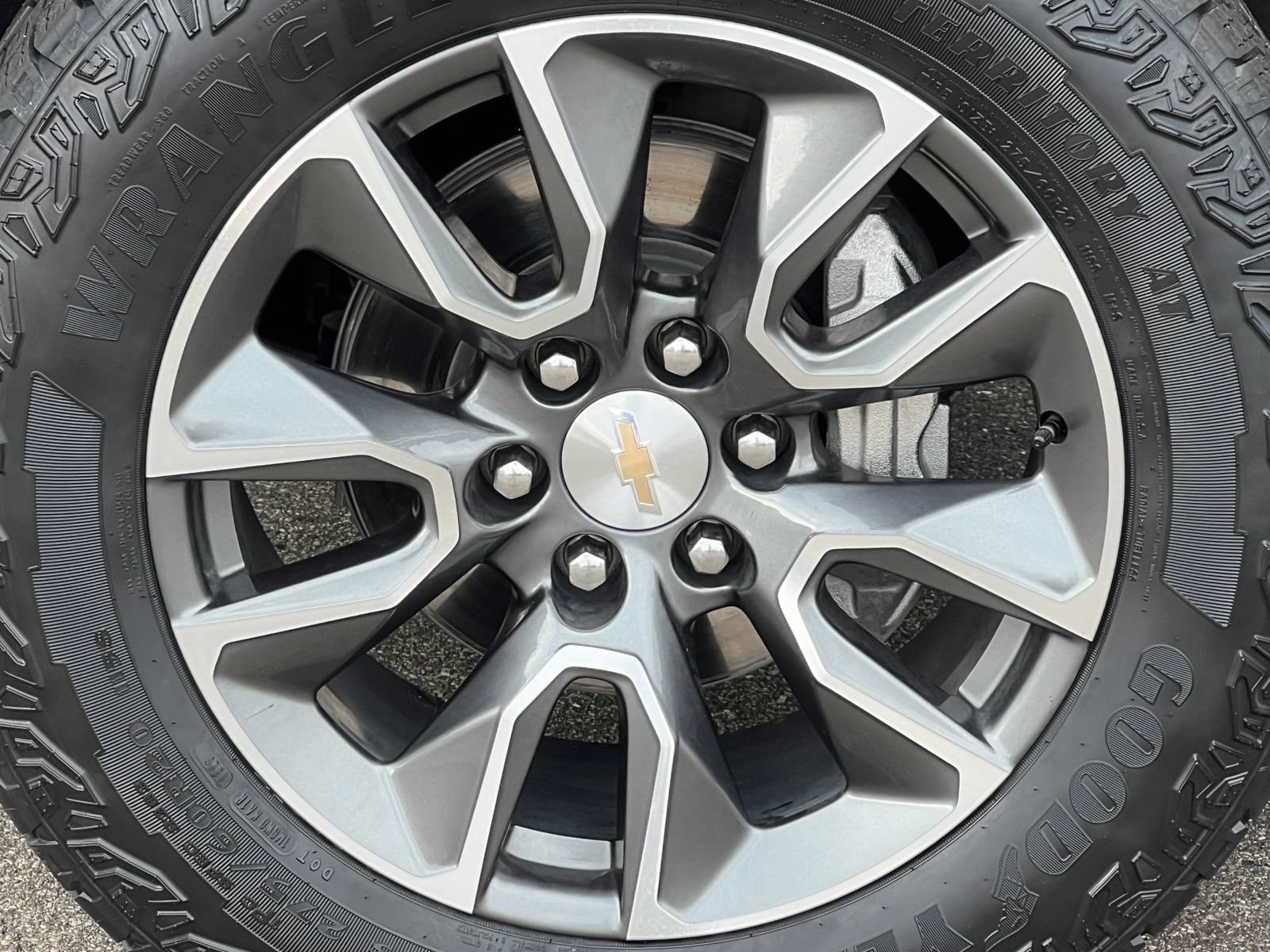 2024 Chevrolet Silverado 1500 LT - Photo 8