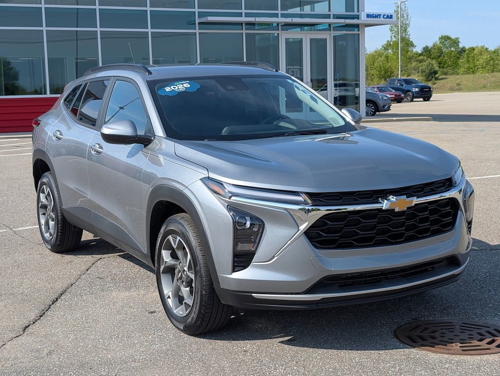 Used 2026 Chevrolet Trax LT SUV
