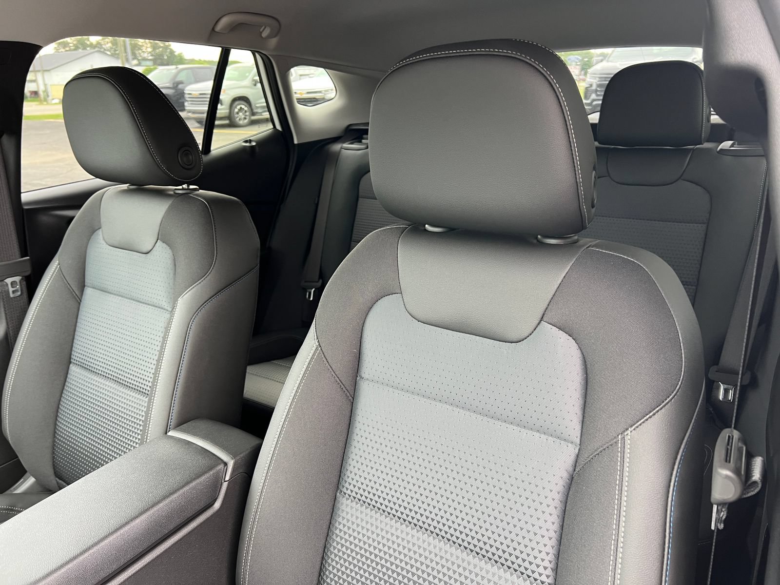 2026 Chevrolet Trax LT - Photo 10
