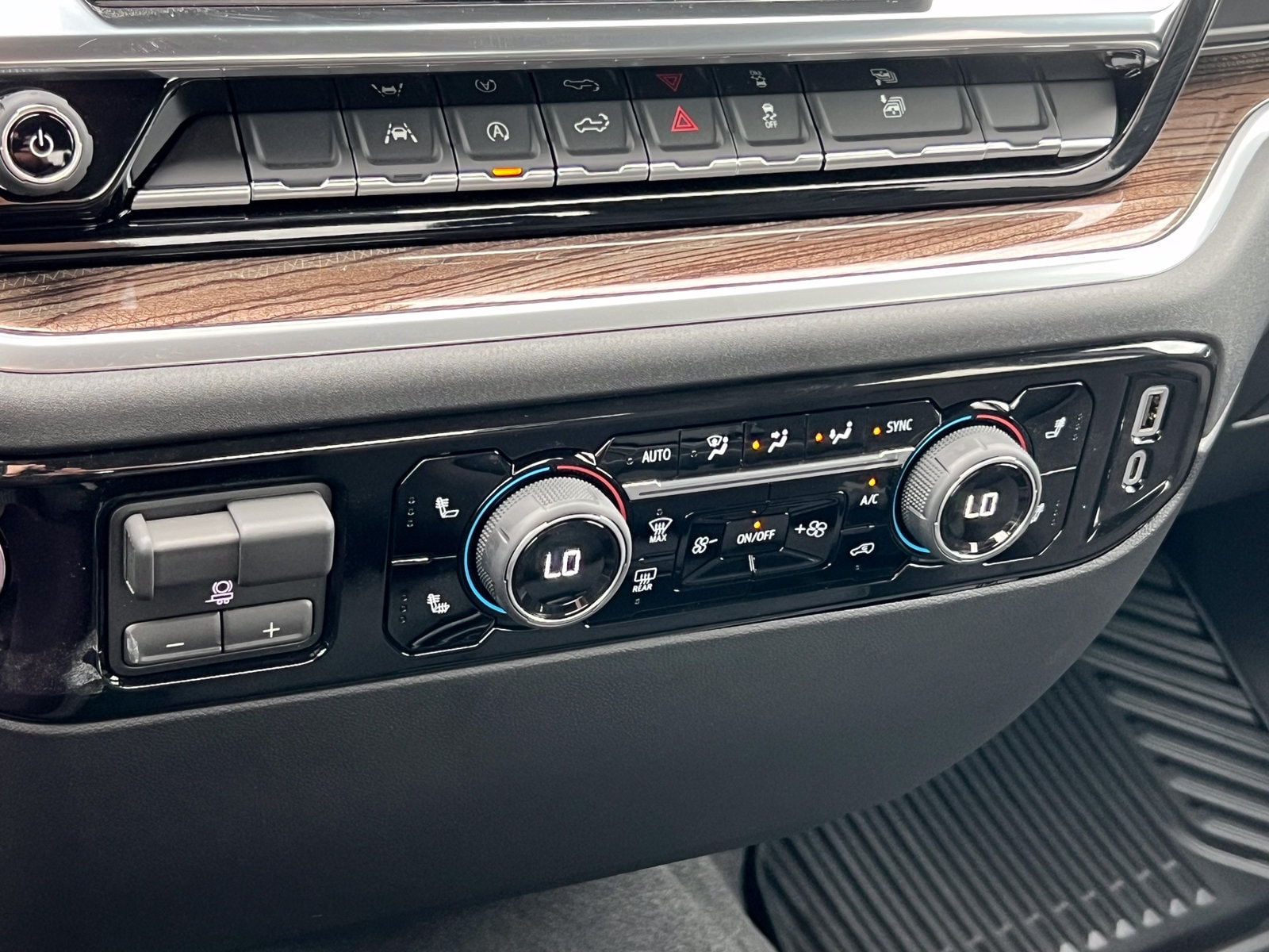 2026 Chevrolet Silverado 1500 LT - Photo 26