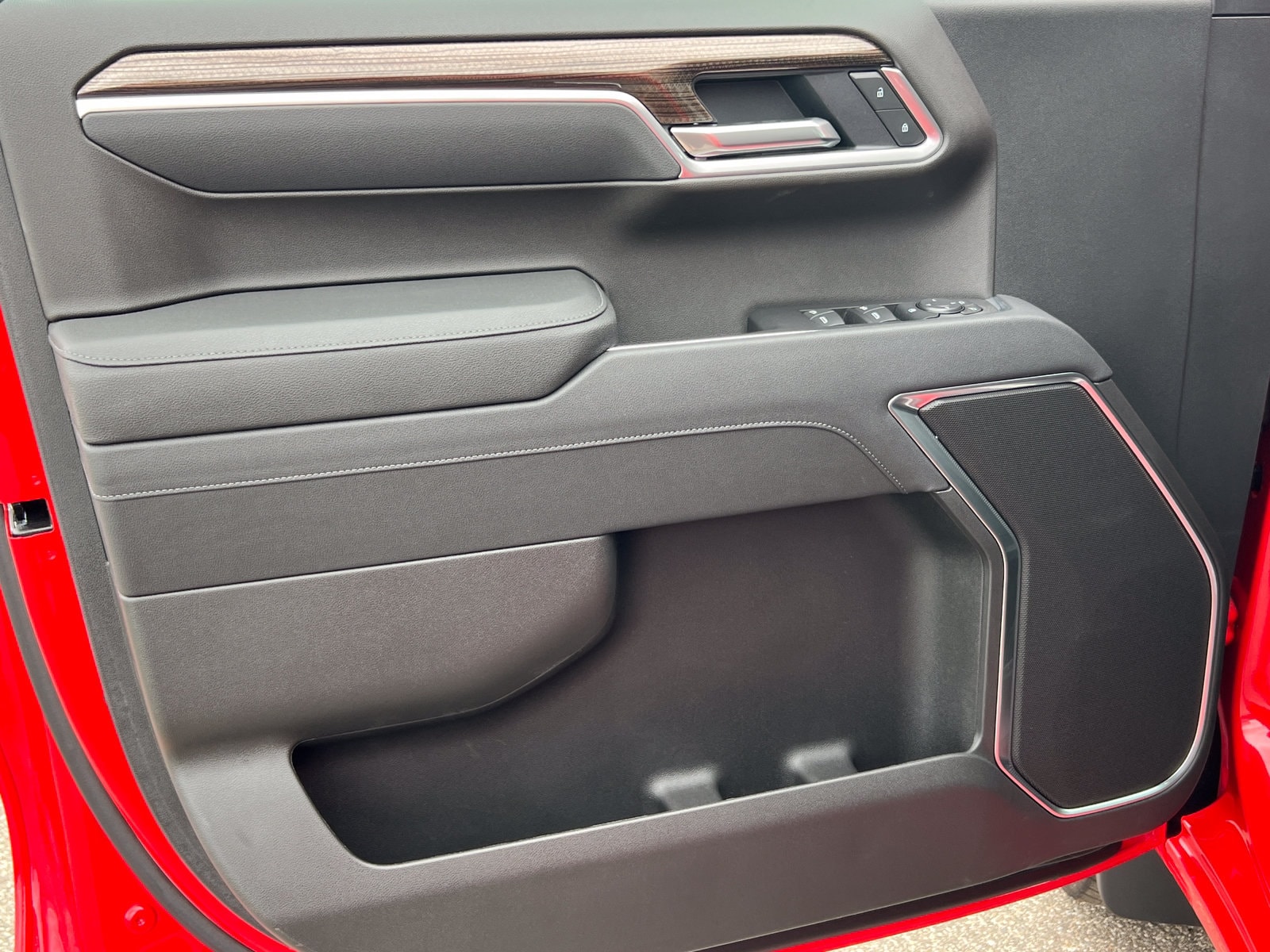 2026 Chevrolet Silverado 1500 LT - Photo 14