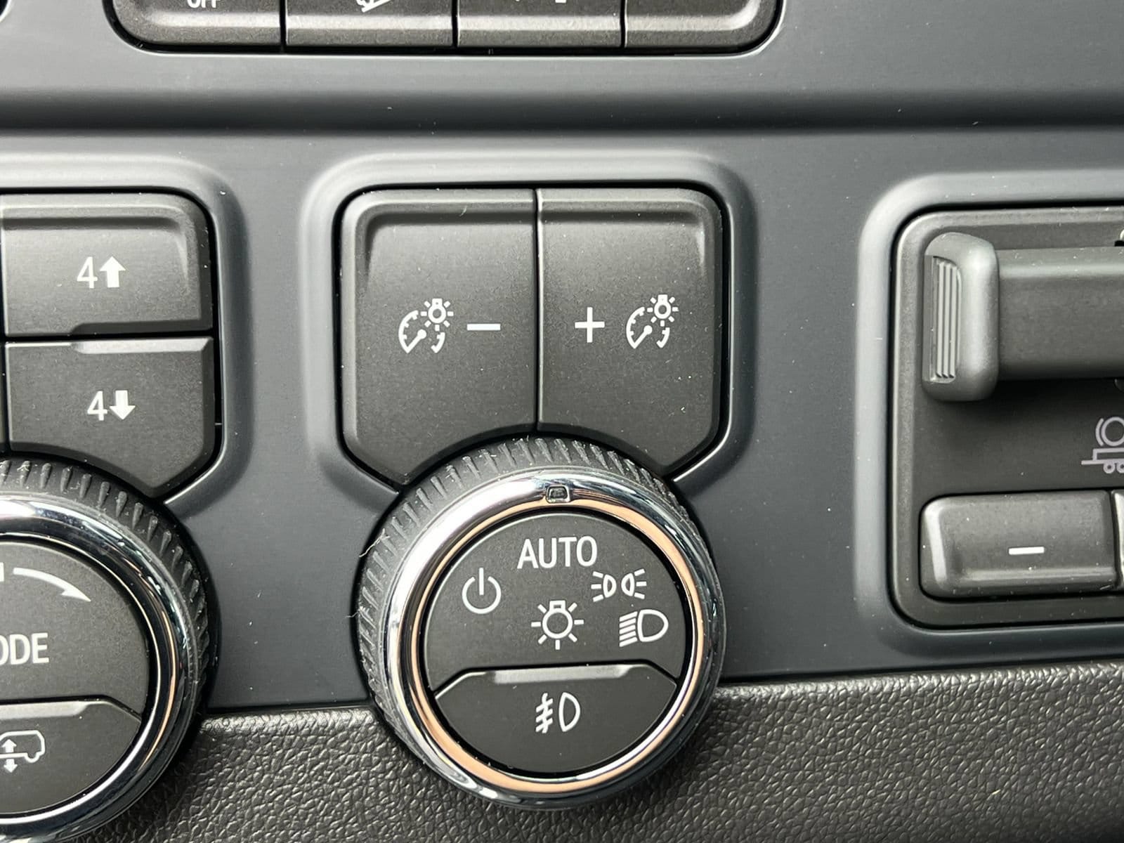 2026 Chevrolet Suburban High Country - Photo 23