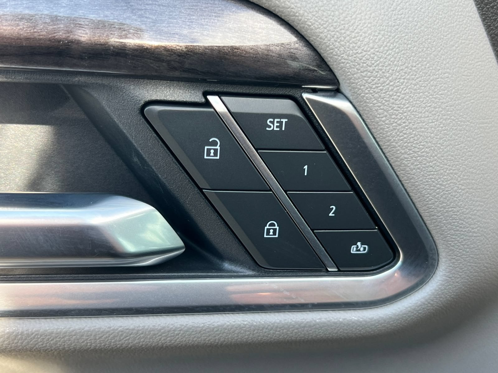 2026 Chevrolet Silverado 1500 LTZ - Photo 16
