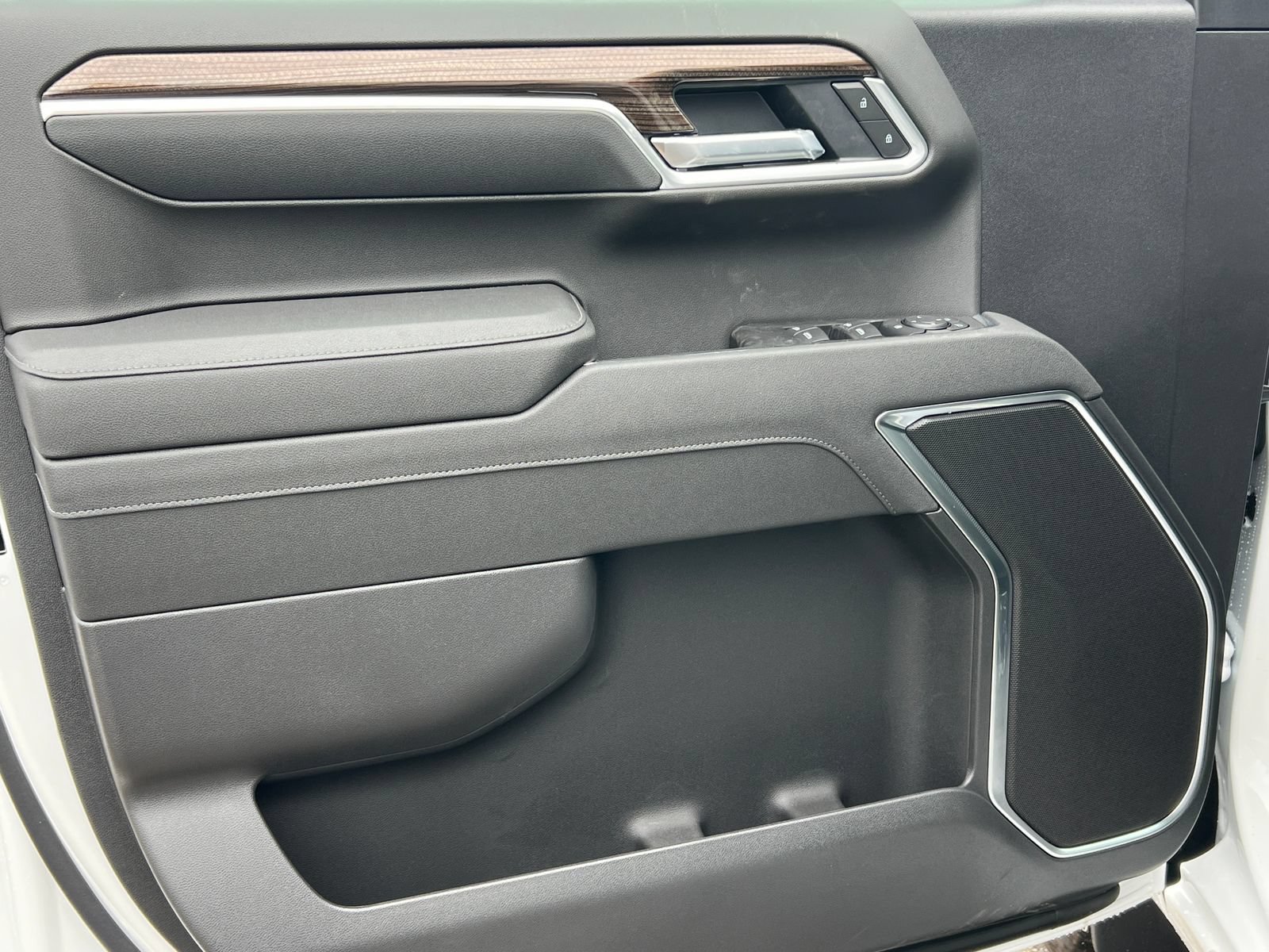 2026 Chevrolet Silverado 1500 LT - Photo 14