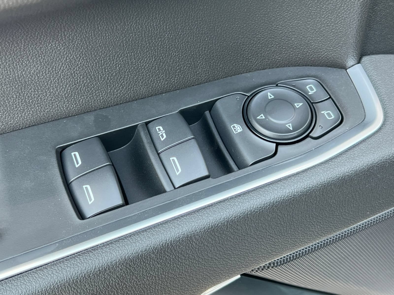 2026 Chevrolet Silverado 1500 LT - Photo 15