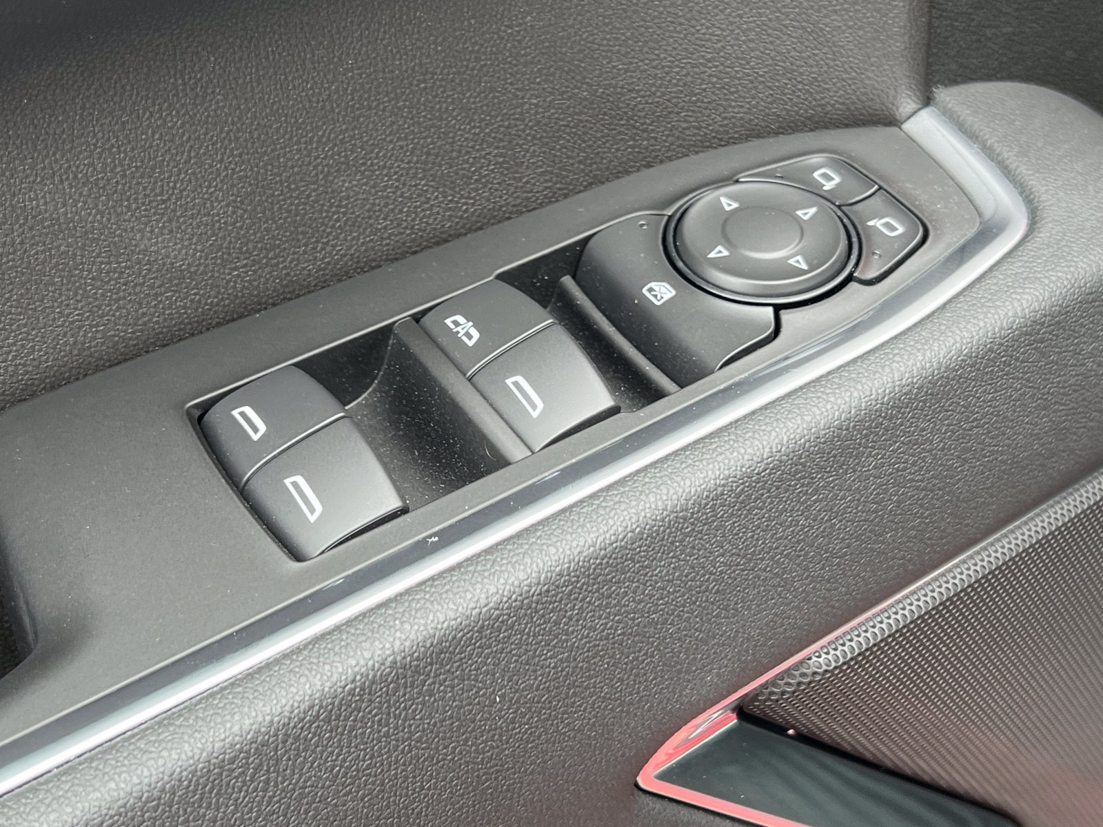 2026 Chevrolet Silverado 1500 LT - Photo 15