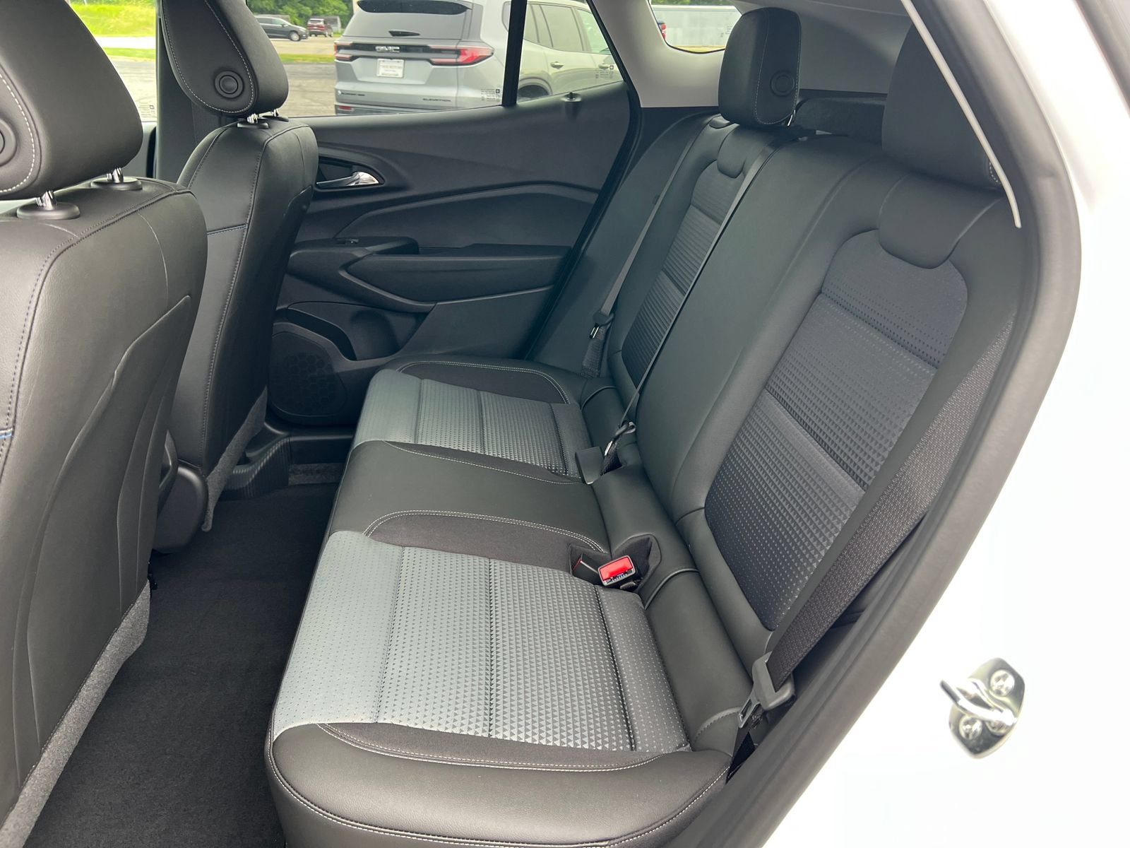 2026 Chevrolet Trax LT - Photo 5