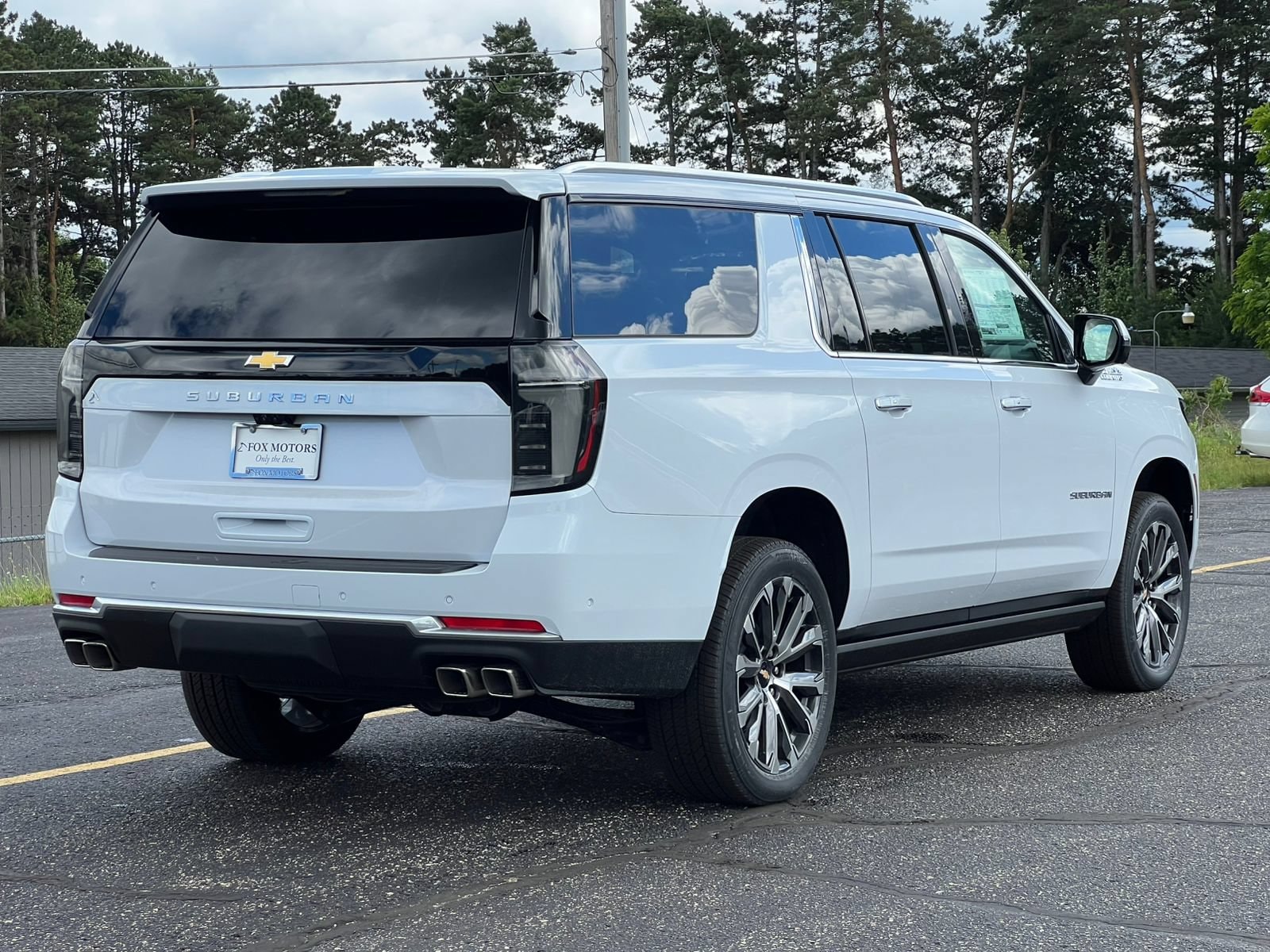 2026 Chevrolet Suburban High Country - Photo 10