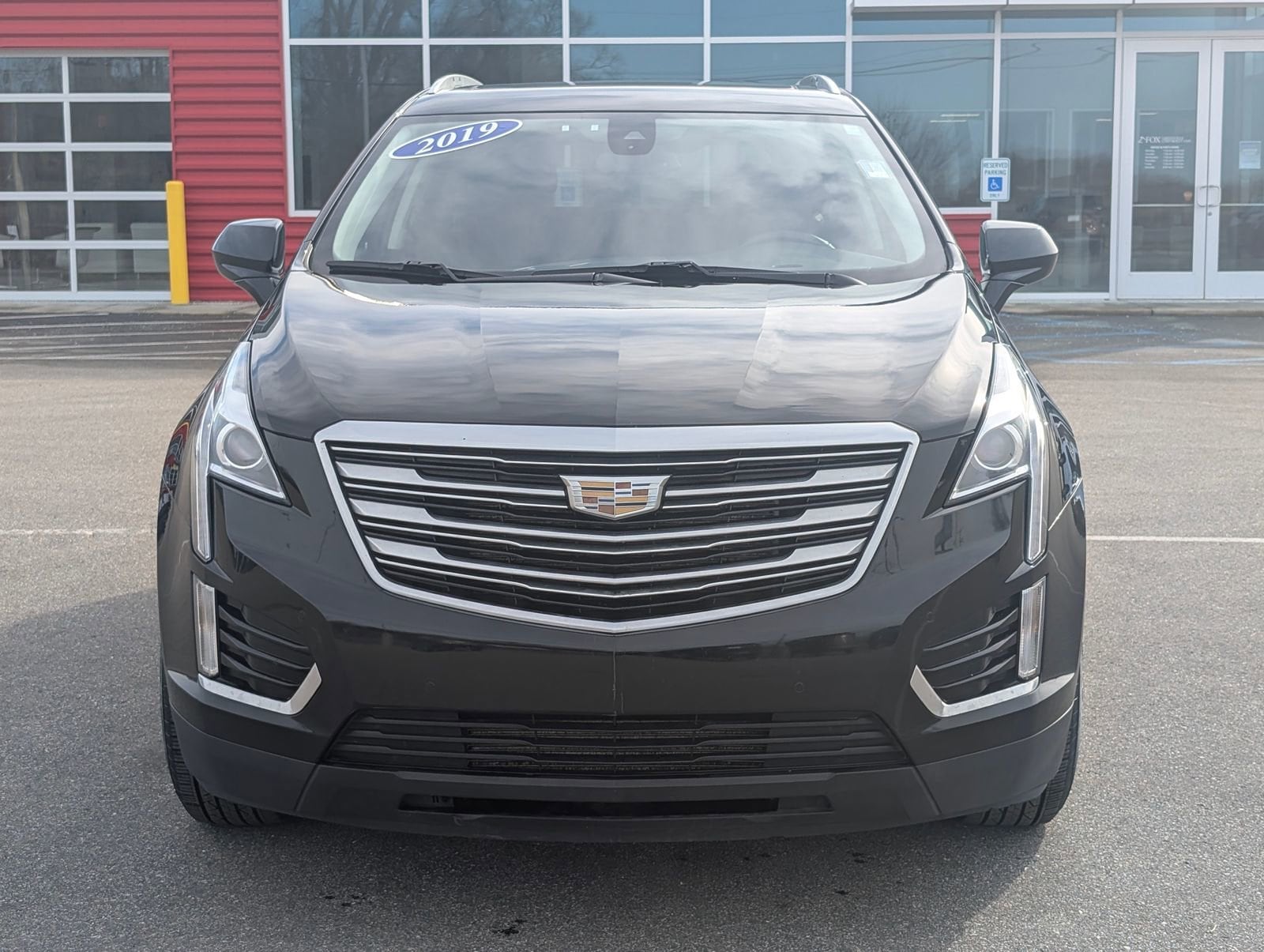 Used 2019 Cadillac XT5 Luxury with VIN 1GYKNDRS2KZ232548 for sale in Greenville, MI