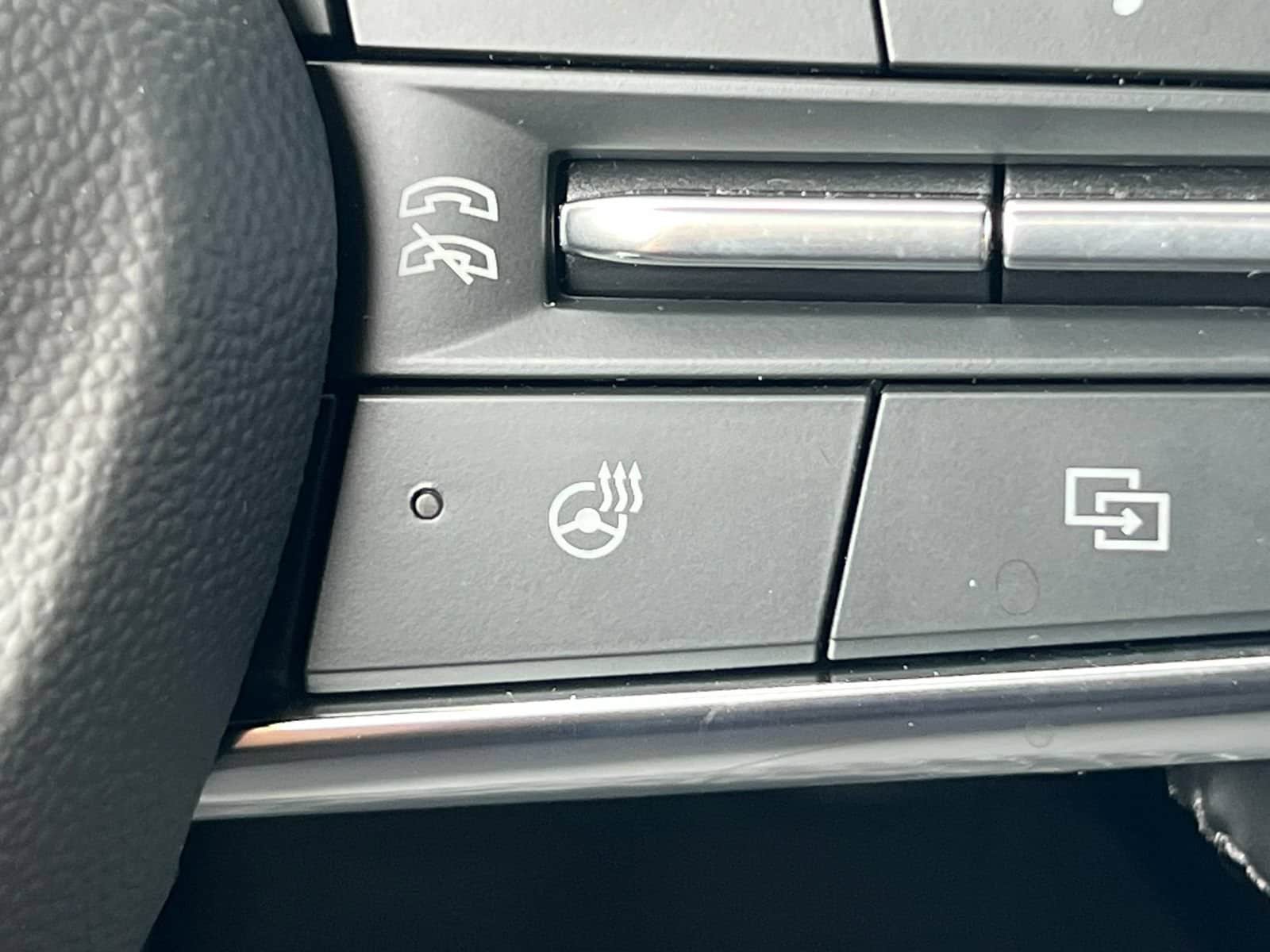 2026 Chevrolet Suburban High Country - Photo 28
