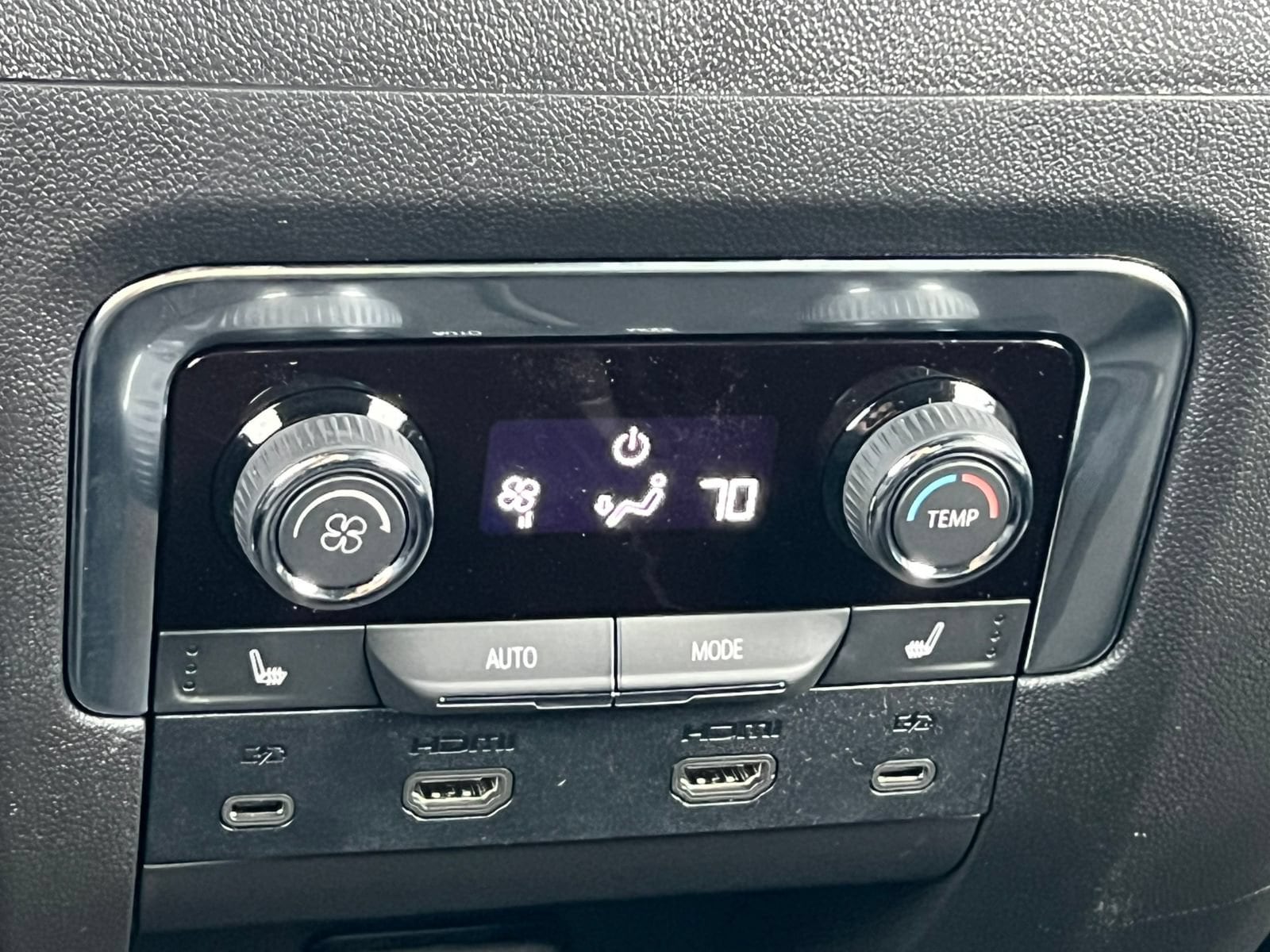 2026 Chevrolet Suburban High Country - Photo 41