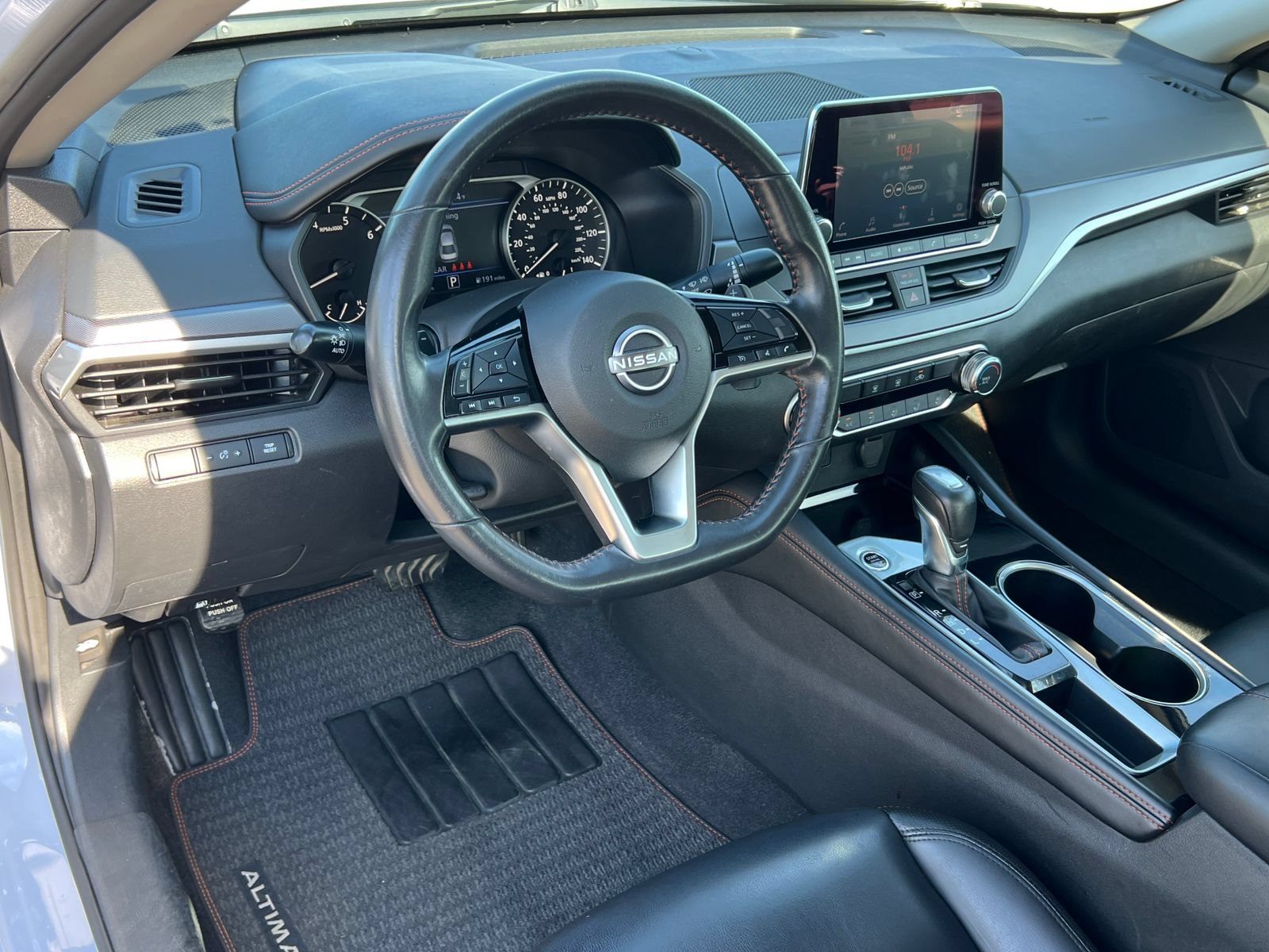 2024 Nissan Altima SR - Photo 19
