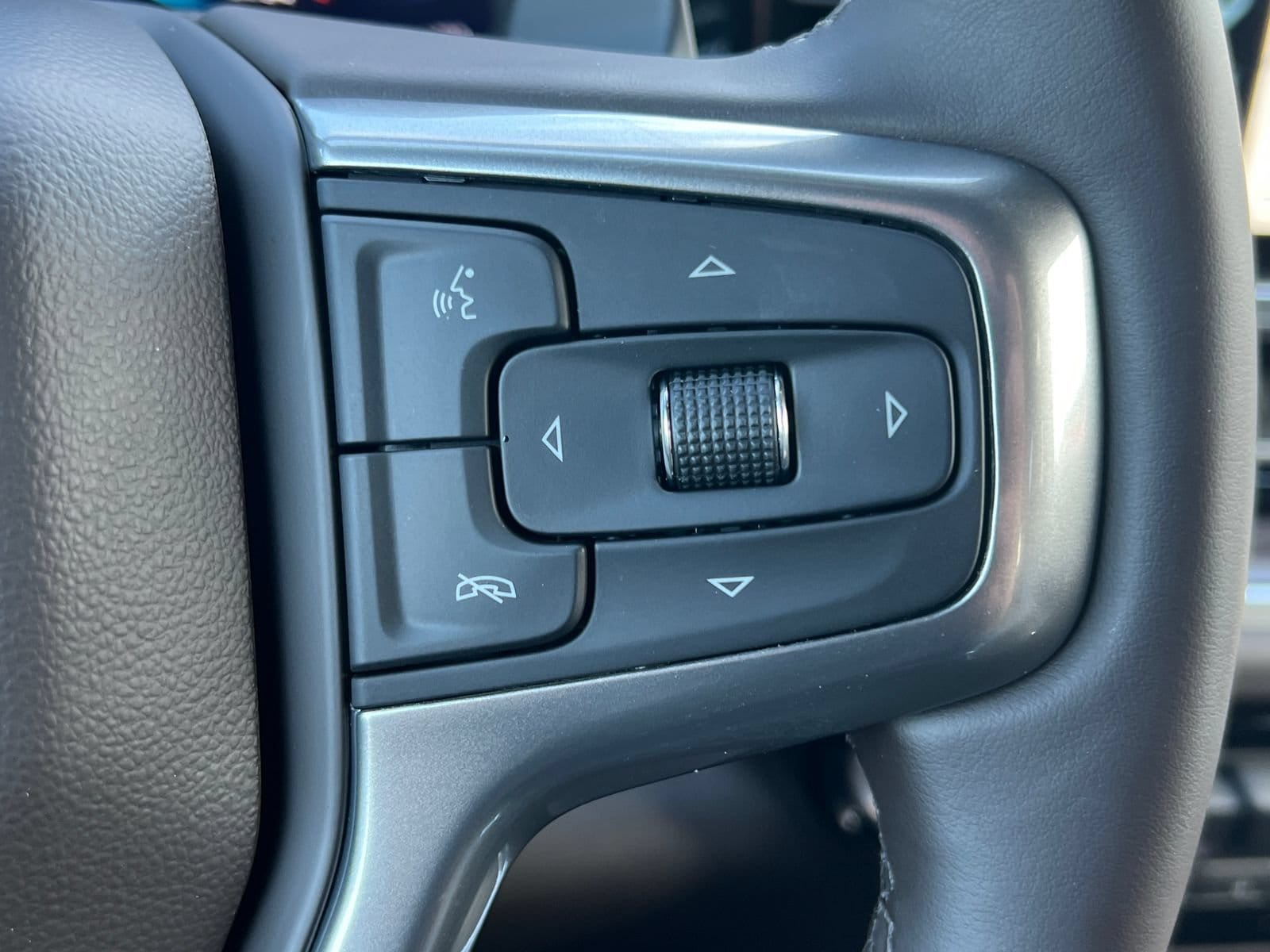 2026 Chevrolet Silverado 1500 LTZ - Photo 23