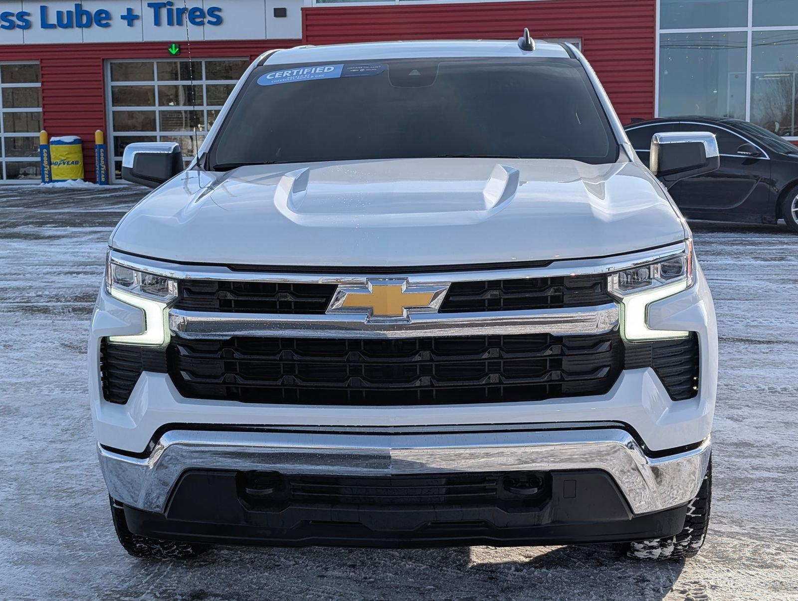 2024 Chevrolet Silverado 1500 LT photo 2